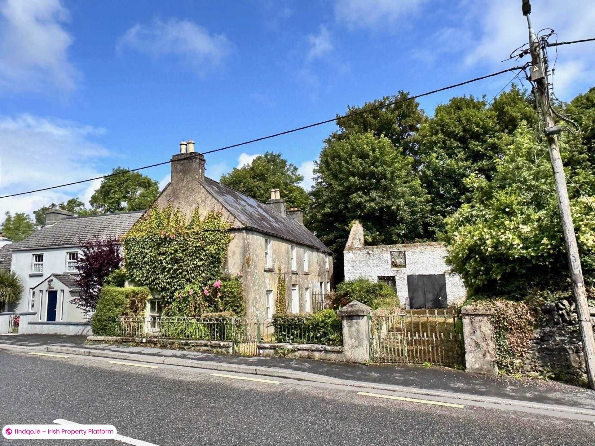 Detached house for Sale in Oughterard, Galway, H91 D6XA