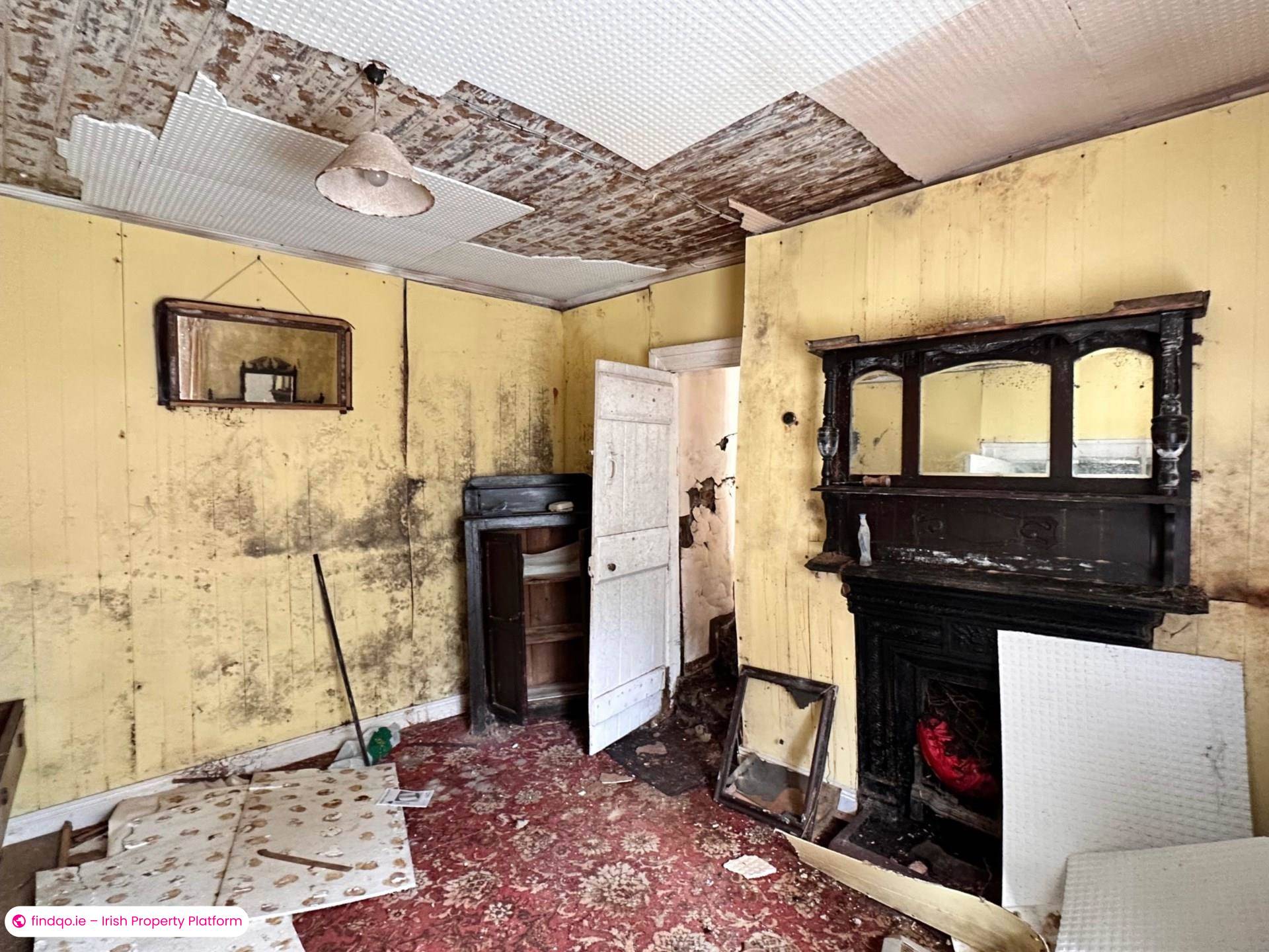 Detached house for Sale in Oughterard, Galway, H91 D6XA