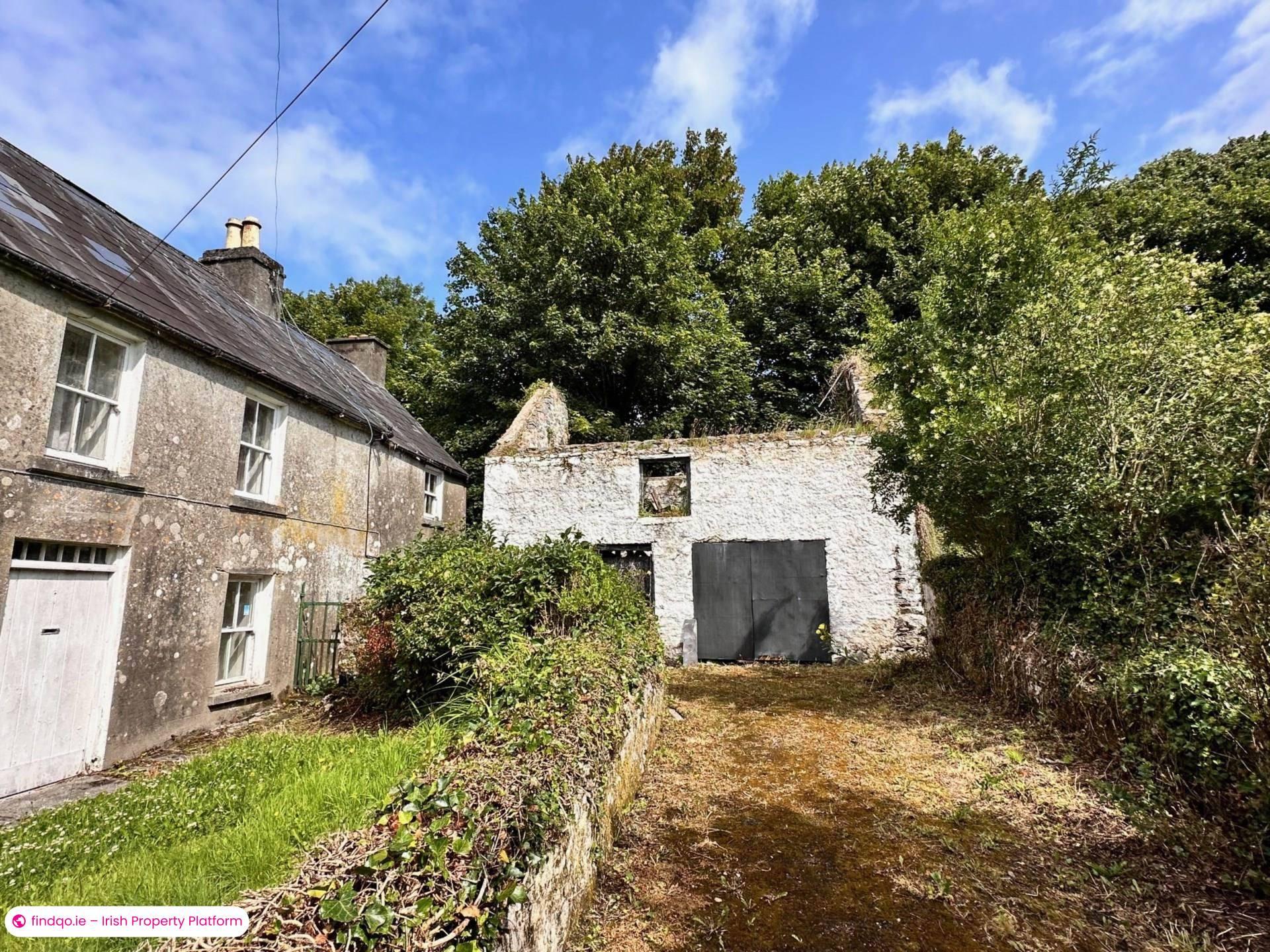 Detached house for Sale in Oughterard, Galway, H91 D6XA