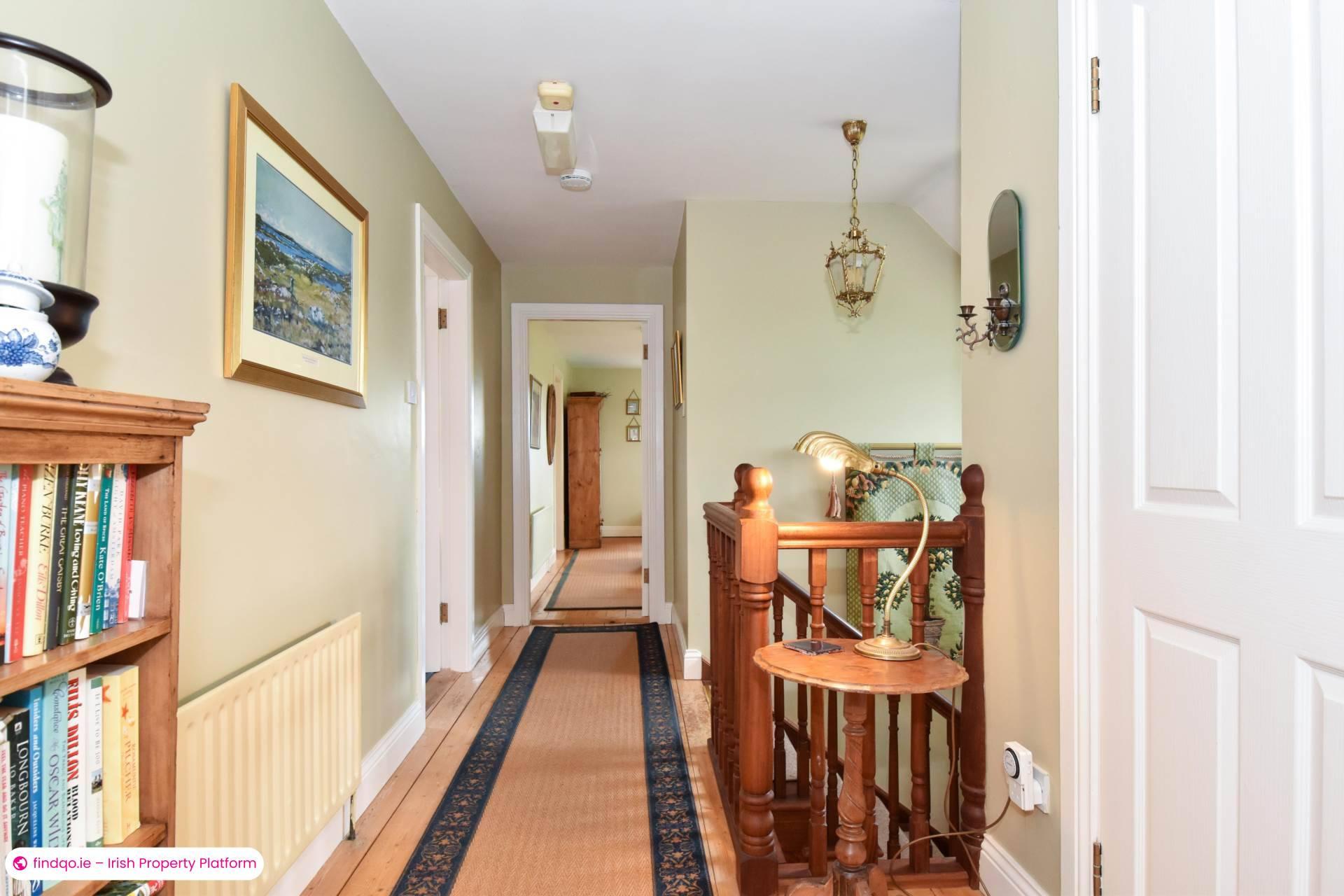 Detached house for Sale in Oughterard, Galway, H91 RF2H