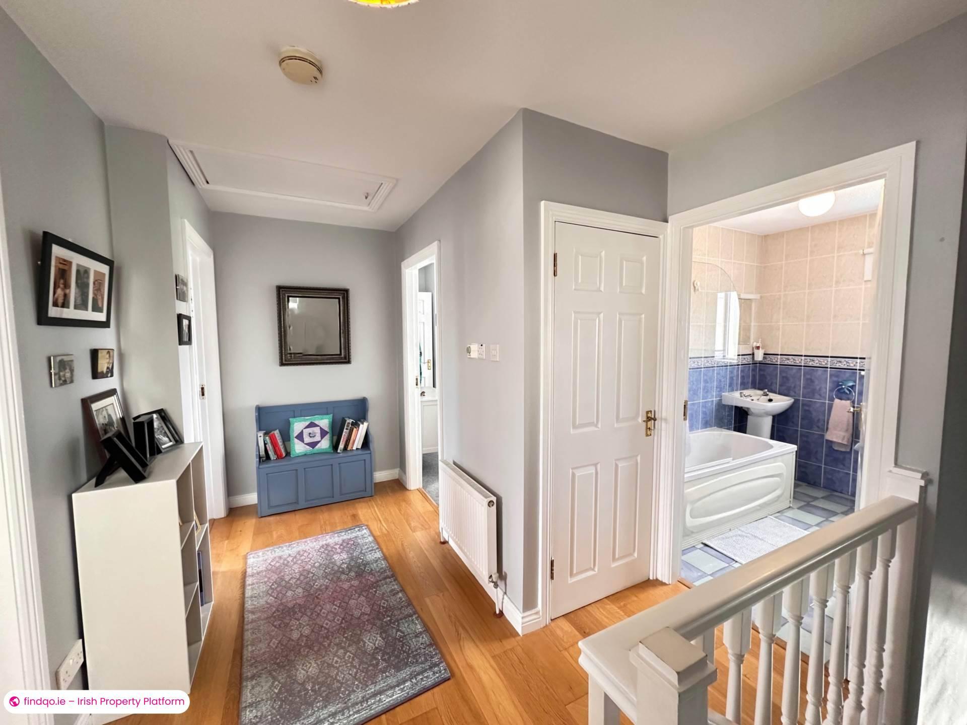 Semi-detached house for Sale in Oughterard, Galway, H91 N22X