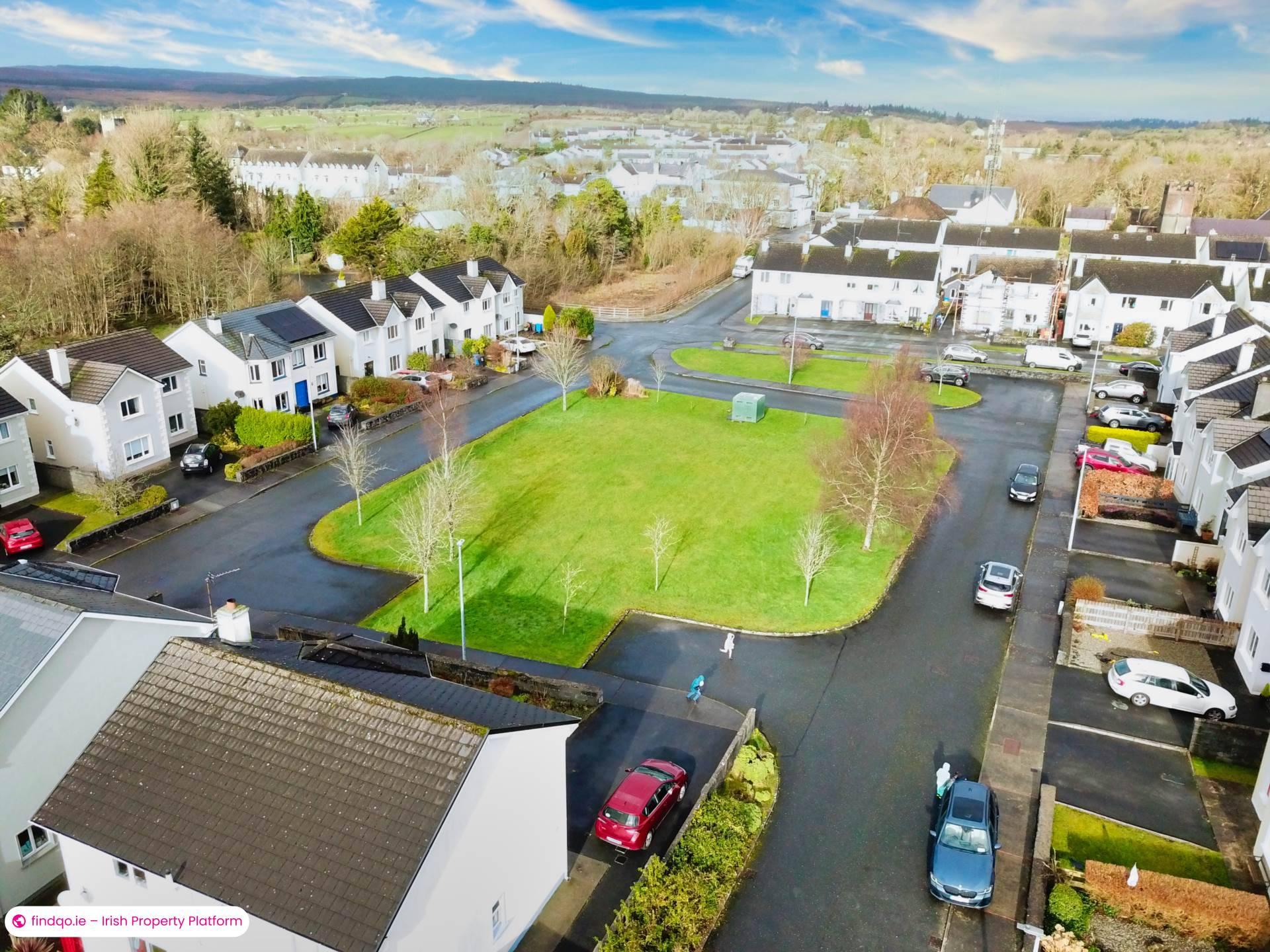 Semi-detached house for Sale in Oughterard, Galway, H91 N22X