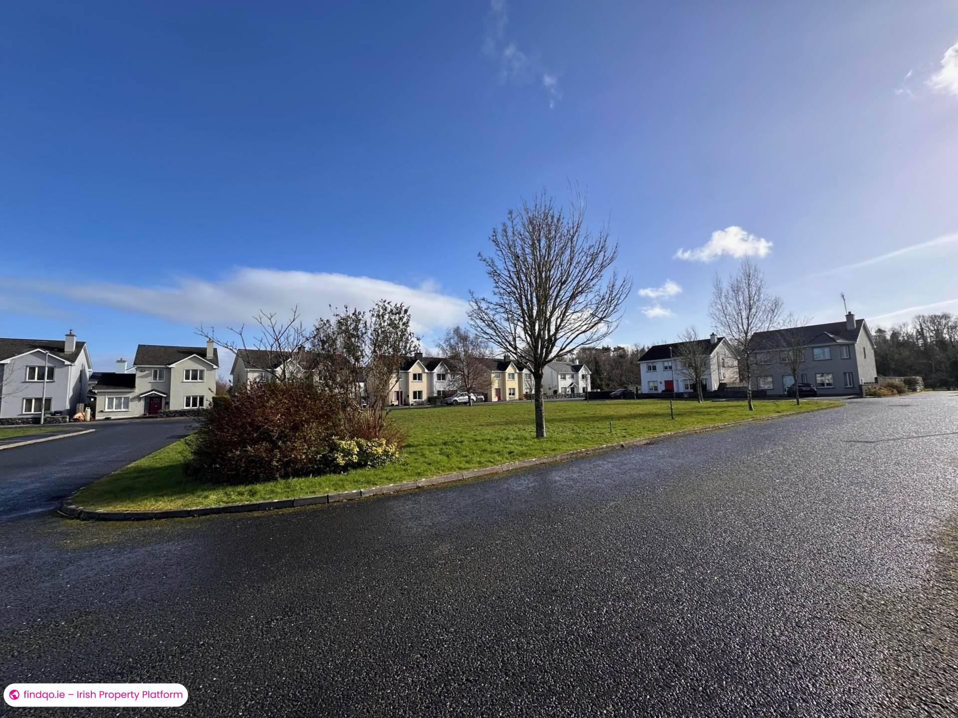 Semi-detached house for Sale in Oughterard, Galway, H91 N22X