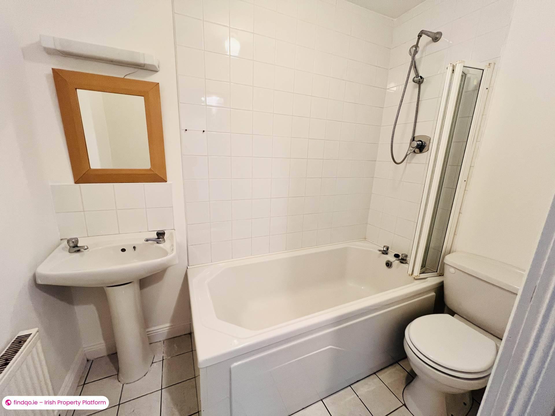 Semi-detached house for Sale in Westbury, Clare