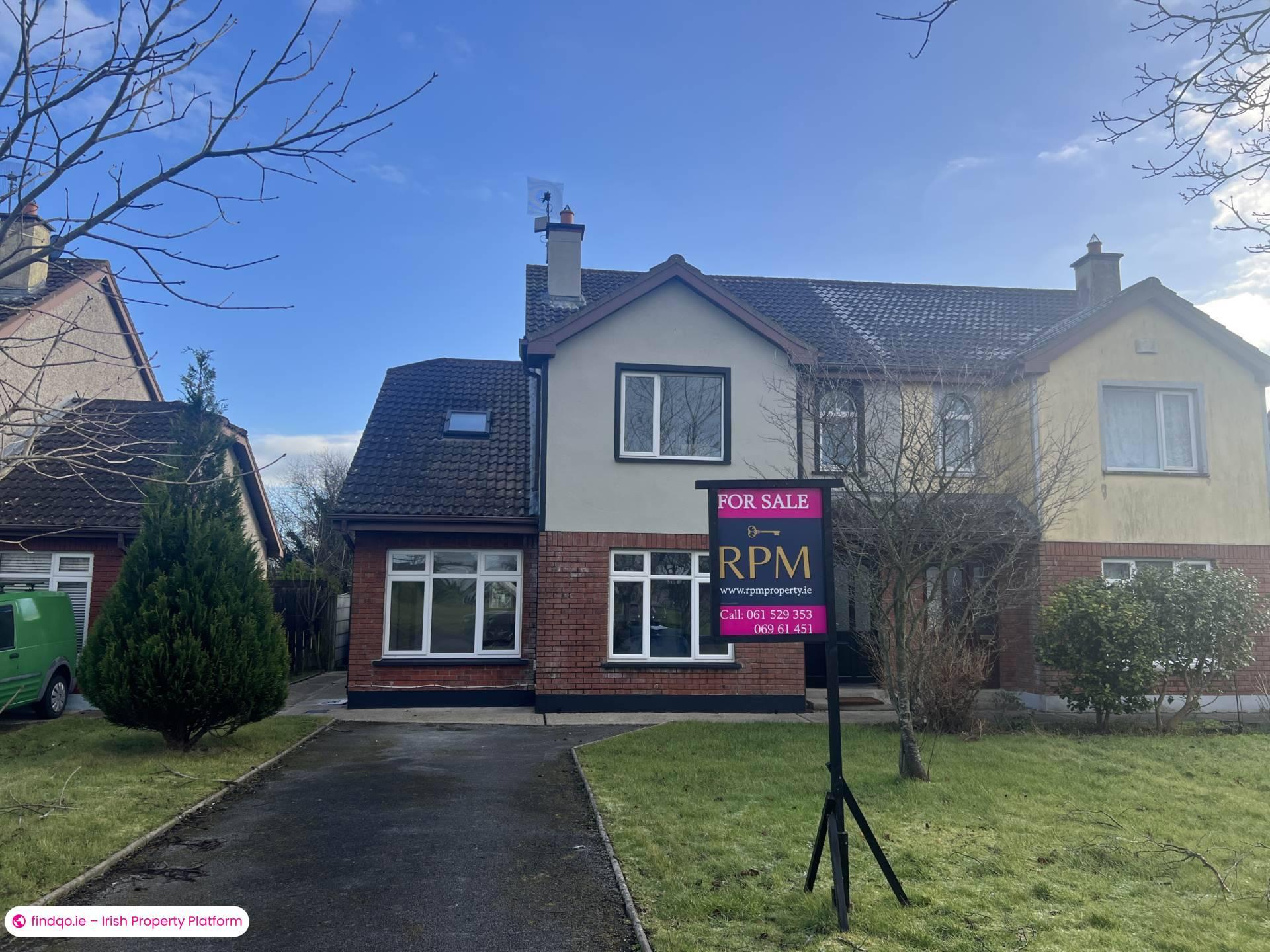 Semi-detached house for Sale in Westbury, Clare