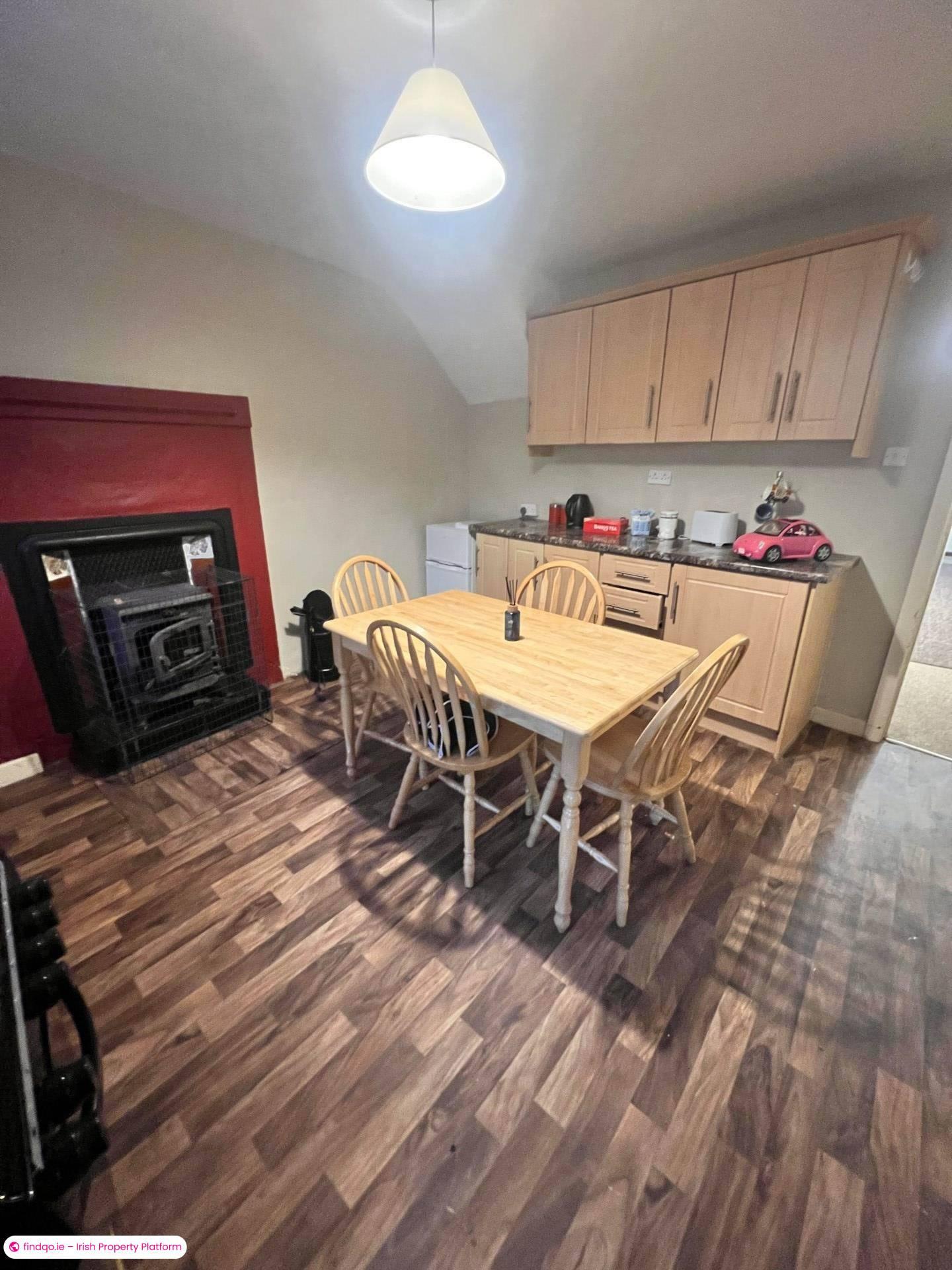 3 Bedroom Terraced house for Rent in Newmarket, Cork