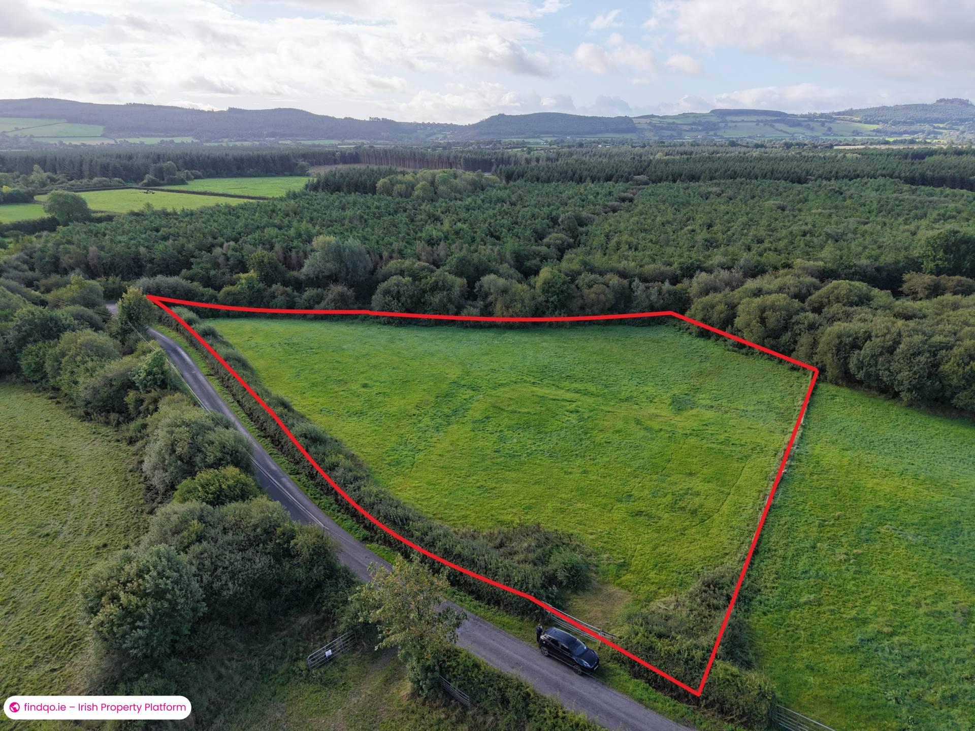 Commercial Site for Sale in Mullinahone, Tipperary