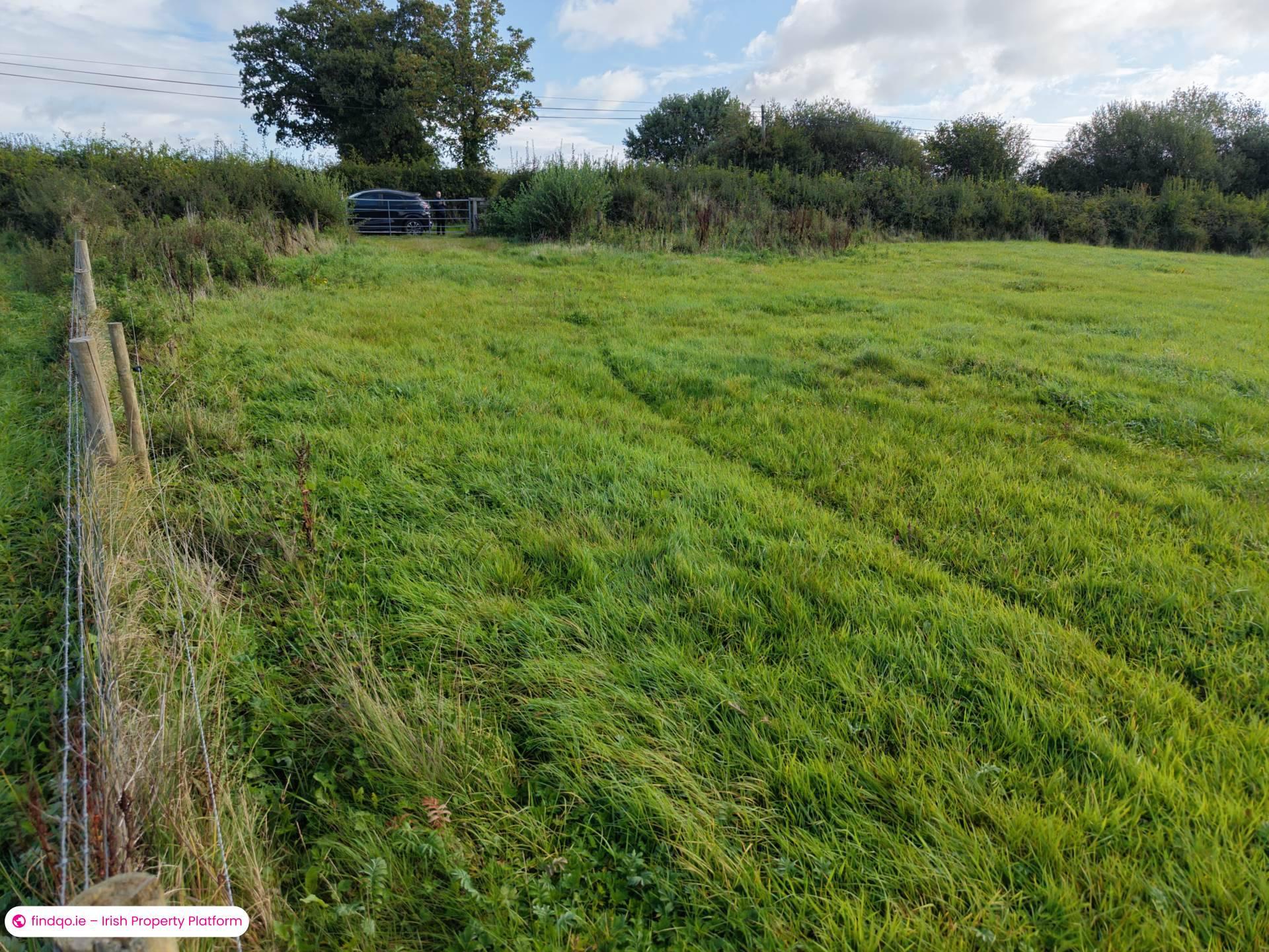 Commercial Site for Sale in Mullinahone, Tipperary