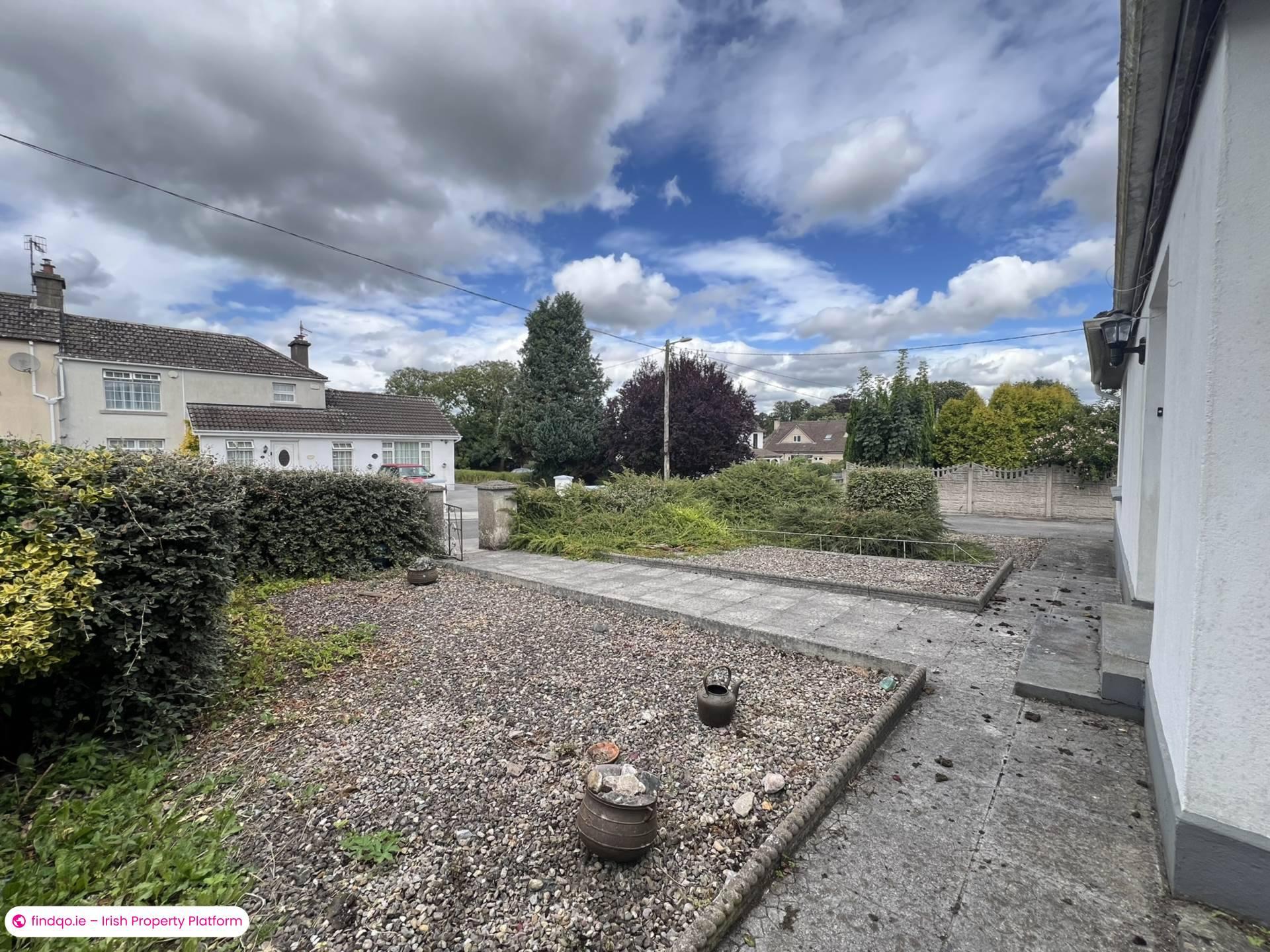 Semi-detached house for Sale in Cahir, Tipperary