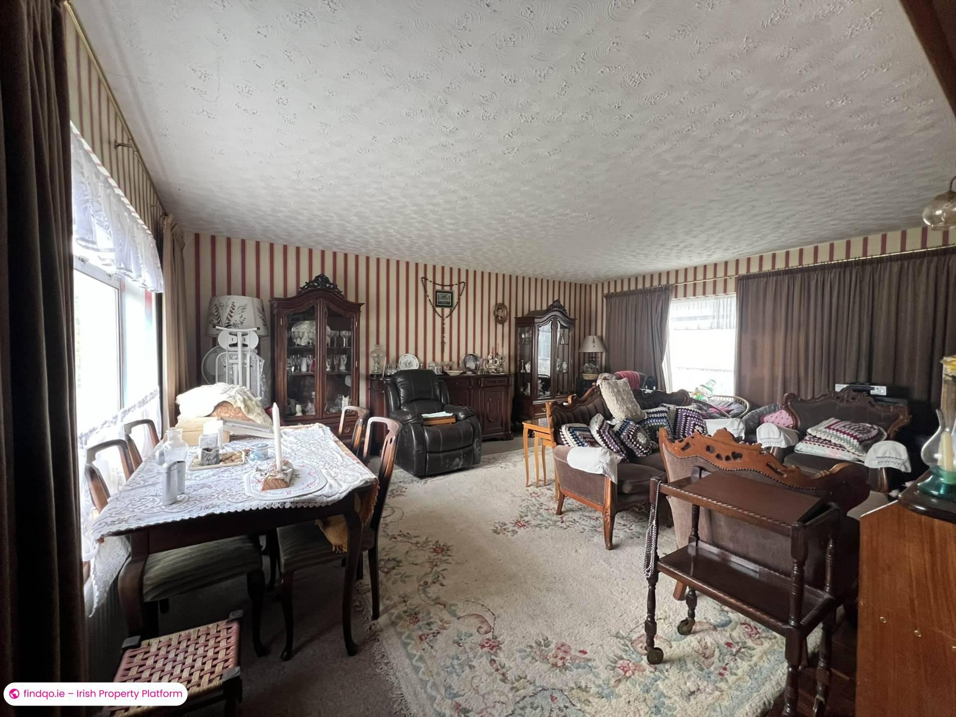 Semi-detached house for Sale in Cahir, Tipperary