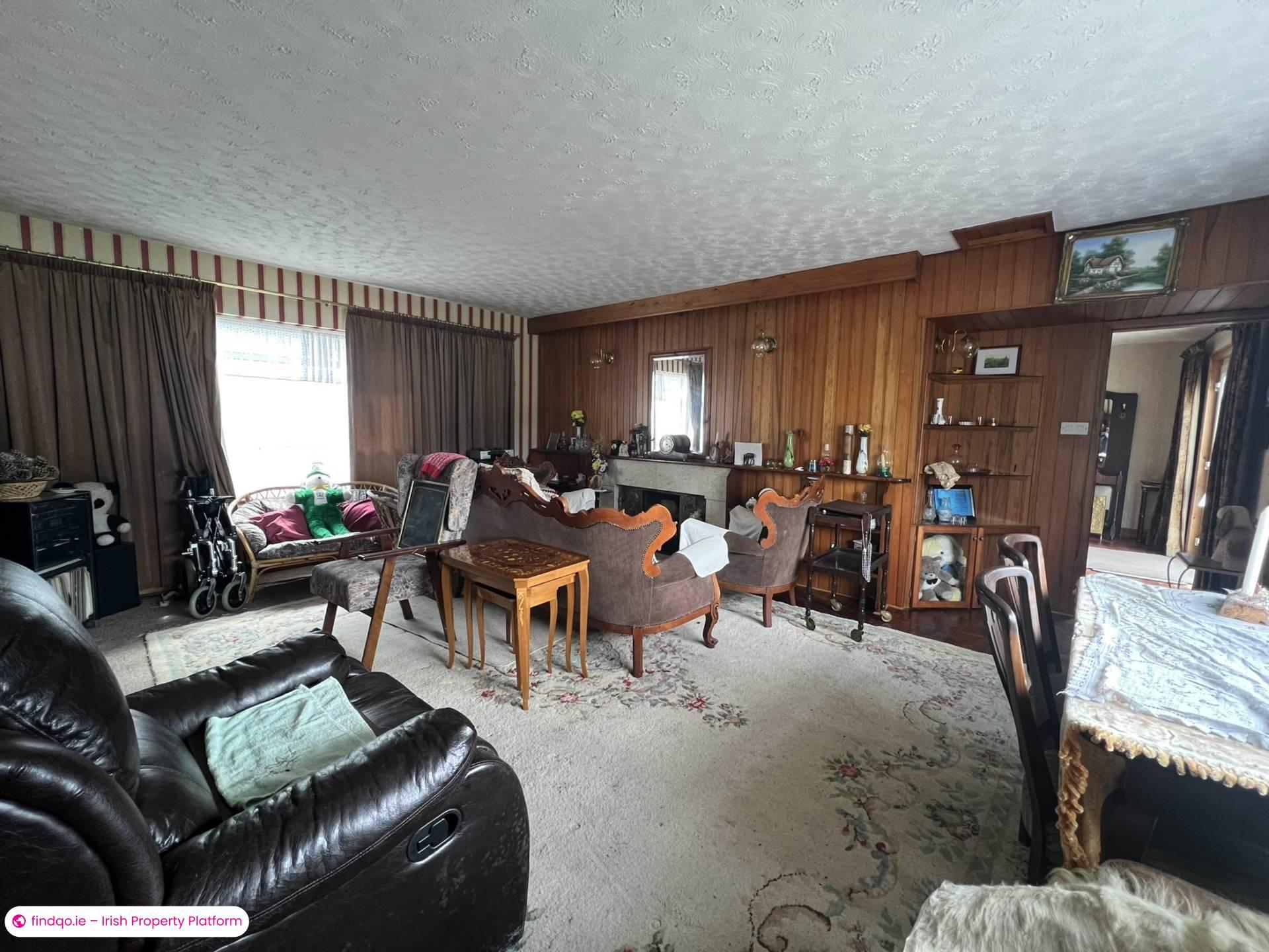 Semi-detached house for Sale in Cahir, Tipperary