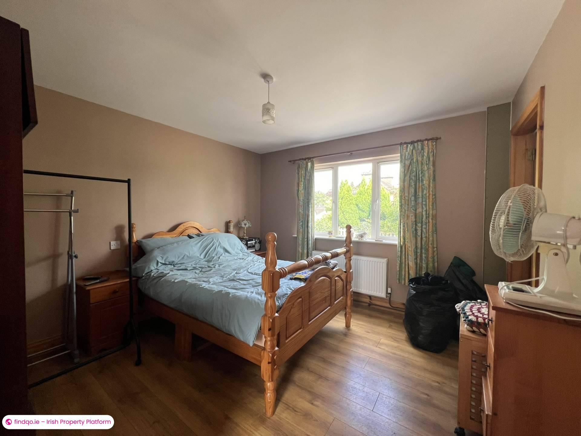 Semi-detached house for Sale in Cahir, Tipperary