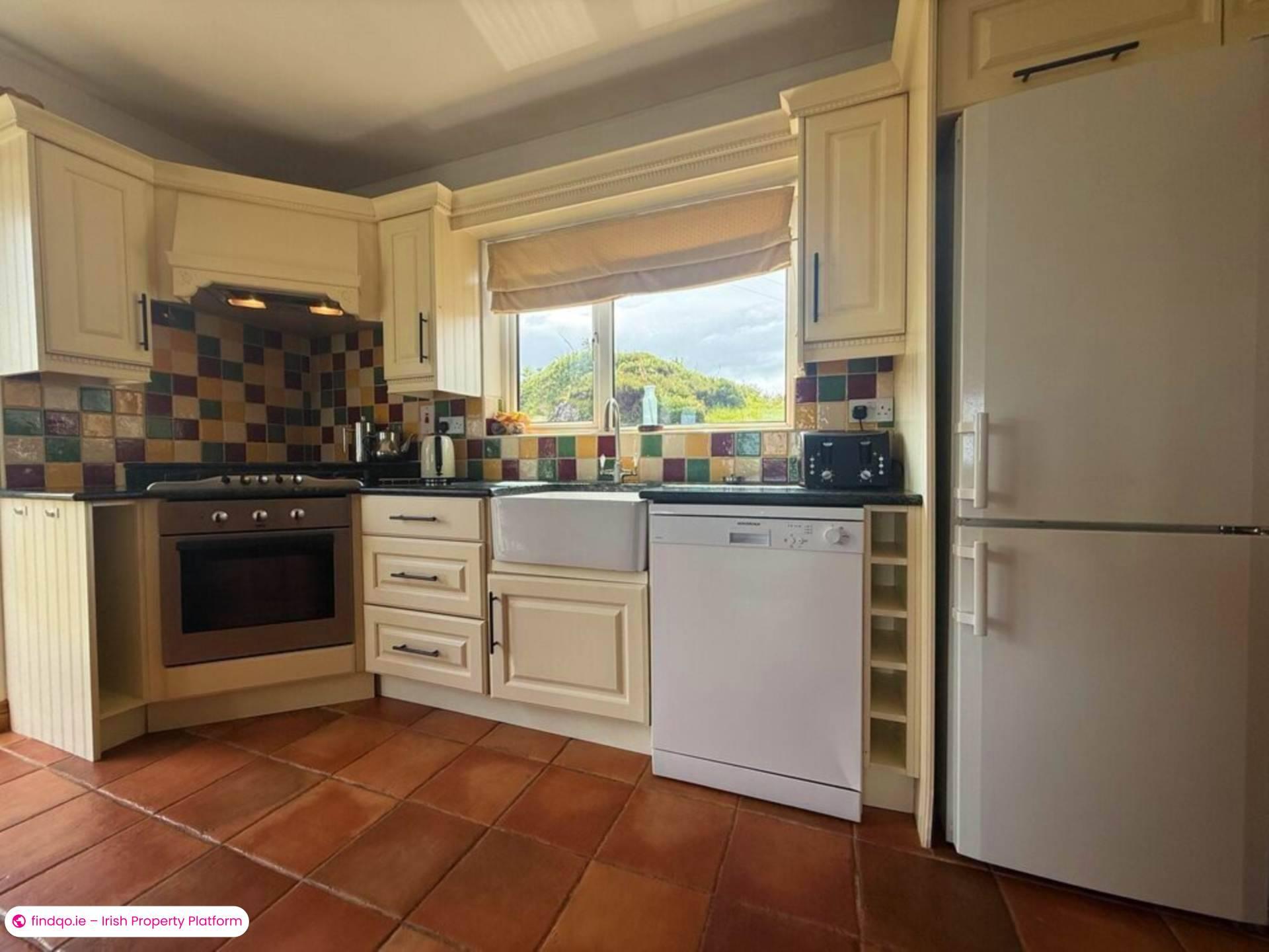 Detached house for Sale in Burtonport, Donegal