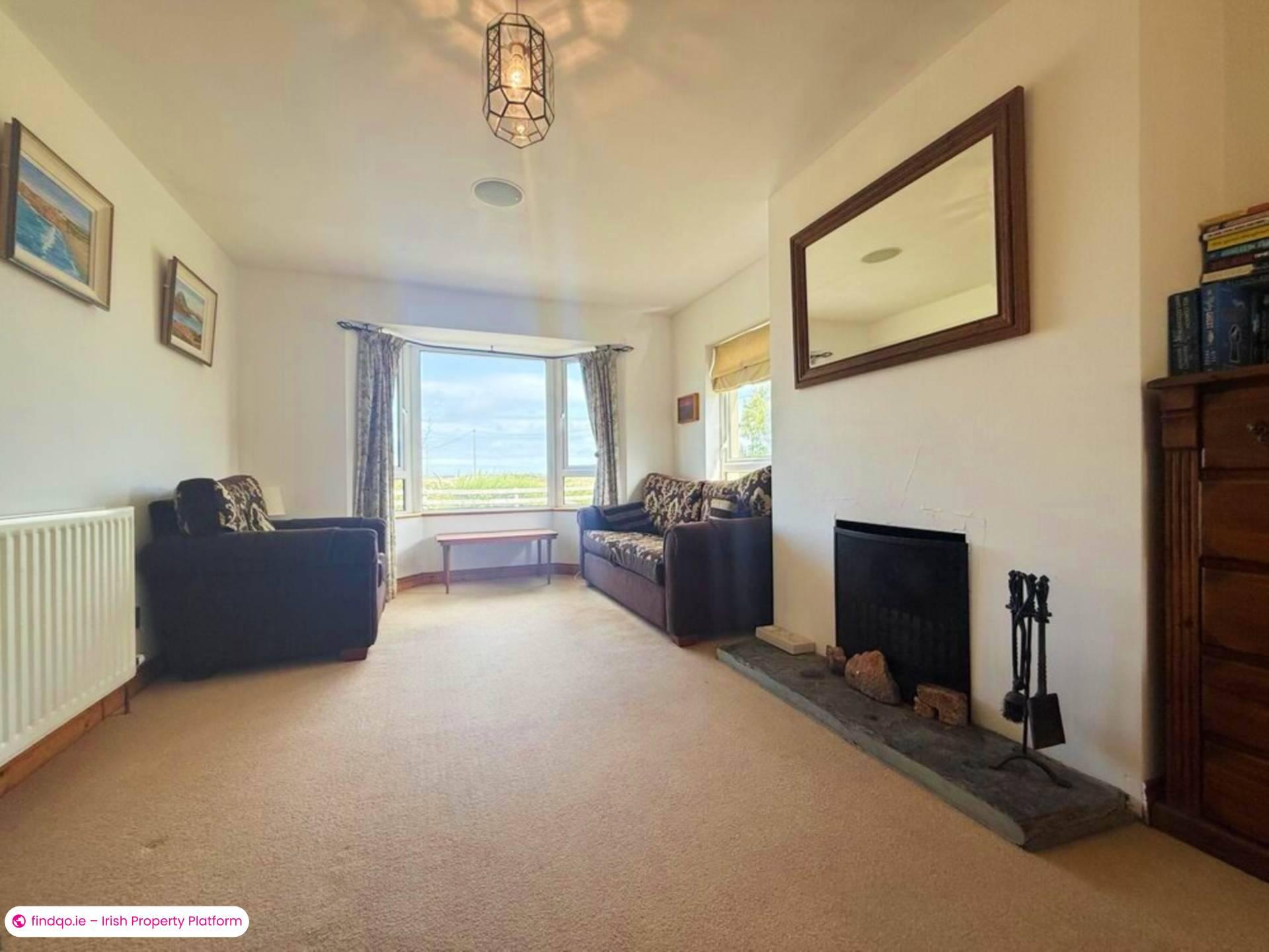 Detached house for Sale in Burtonport, Donegal