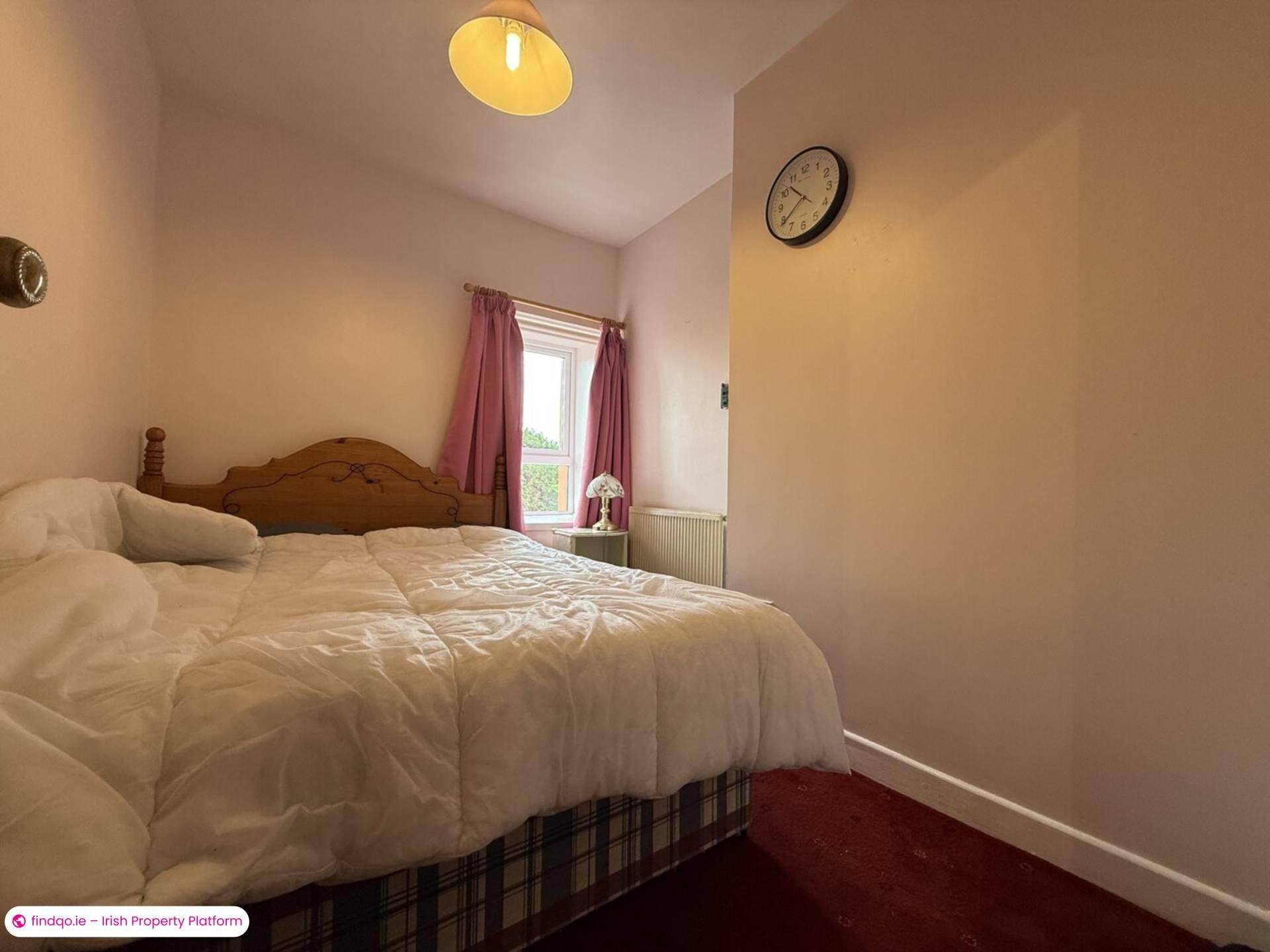 Detached house for Sale in Burtonport, Donegal