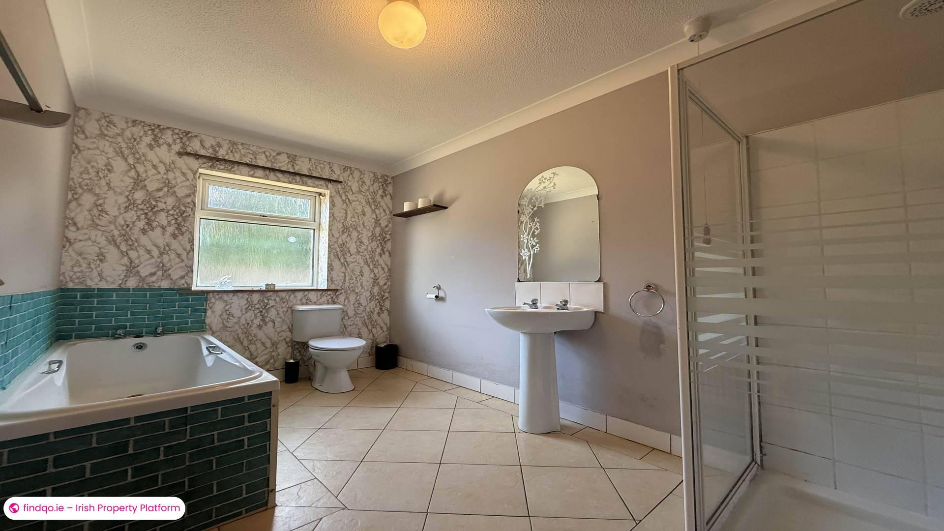 Detached house for Sale in Crolly, Donegal