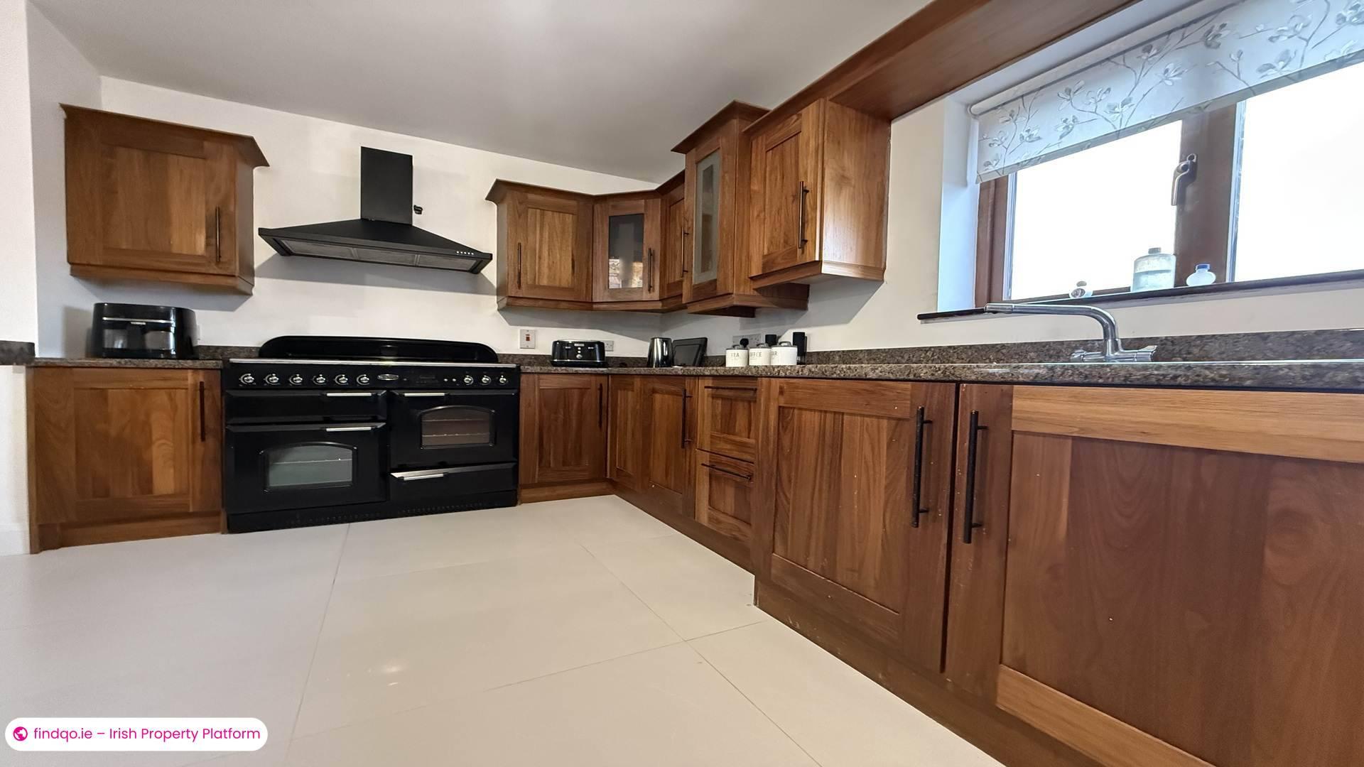 Detached house for Sale in Glenties, Donegal, F94 NX47