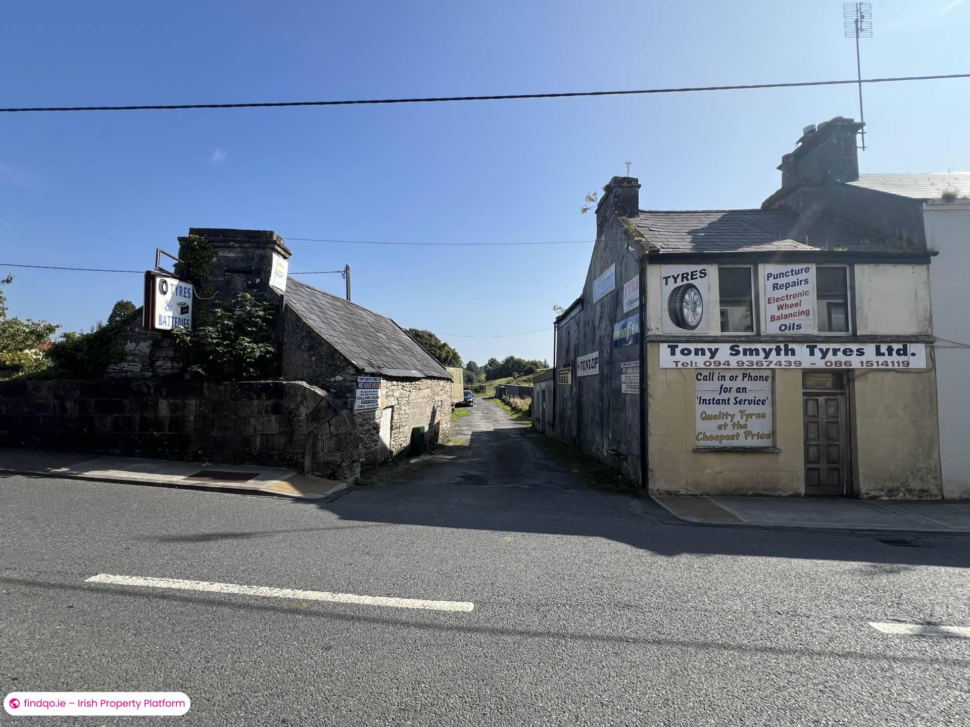 Semi-detached house for Sale in Kilkelly, Mayo