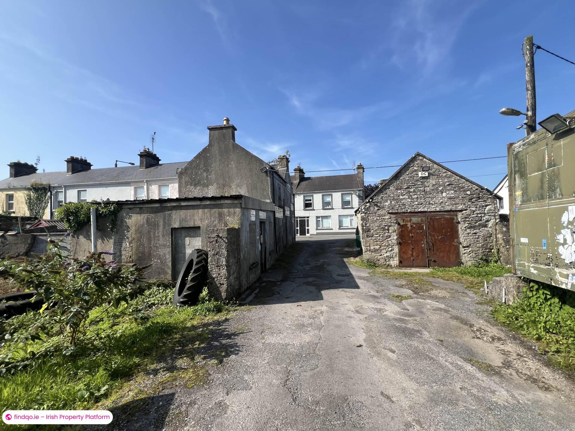 Semi-detached house for Sale in Kilkelly, Mayo