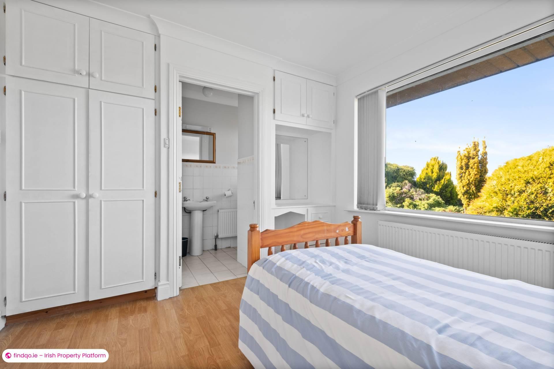 Detached house for Sale in Oughterard, Galway