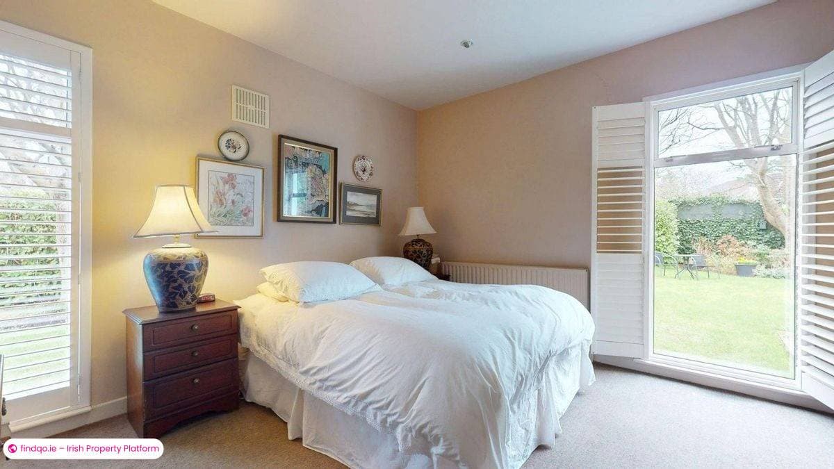 Bungalow for Sale in Sutton, Dublin 13