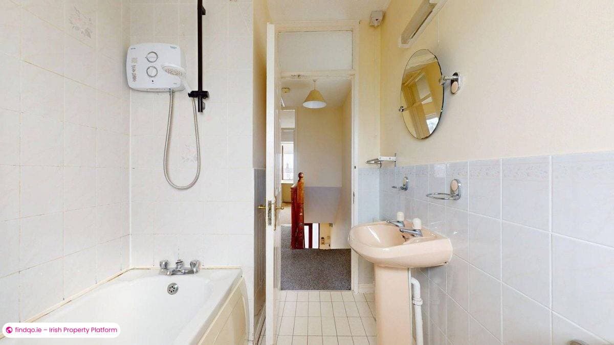 End of terrace house for Sale in Sutton, Dublin 13