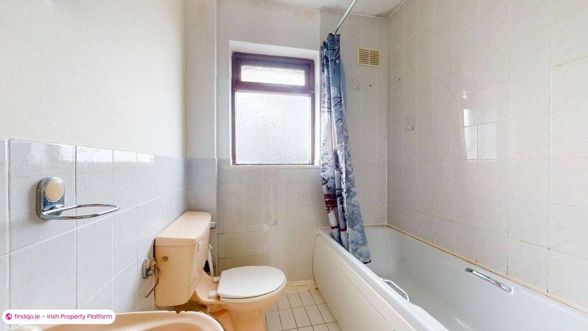 End of terrace house for Sale in Sutton, Dublin 13