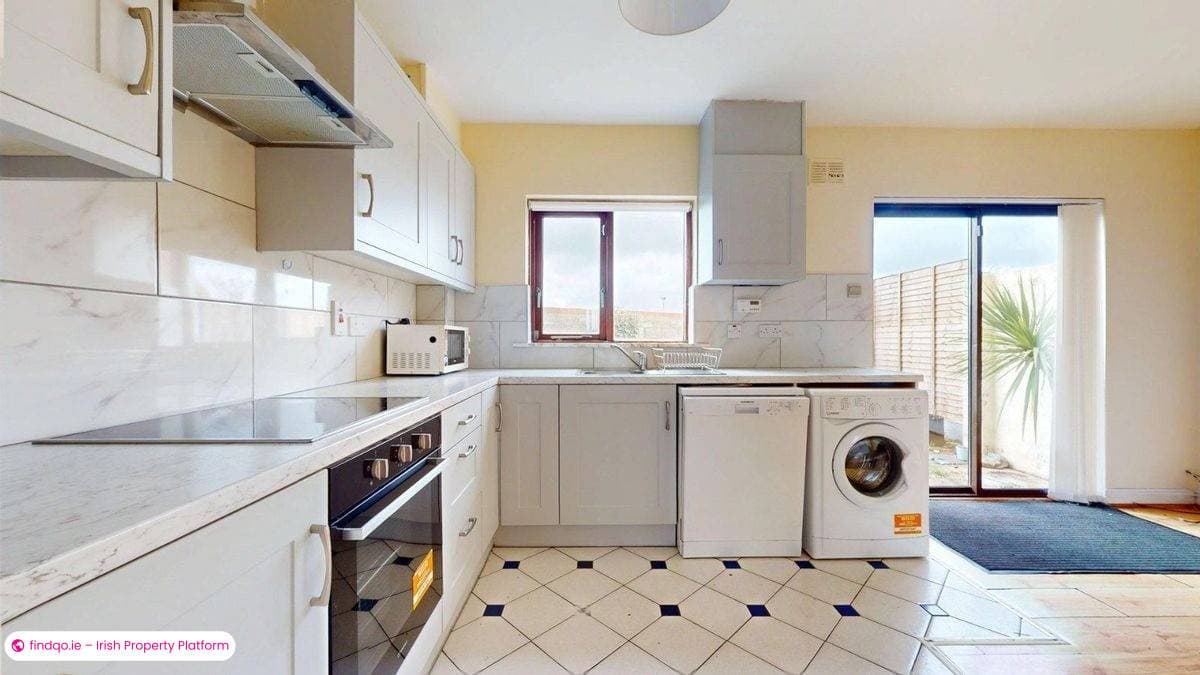 End of terrace house for Sale in Sutton, Dublin 13