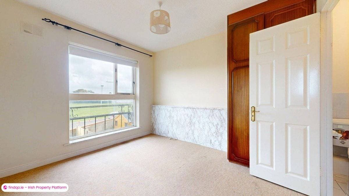 End of terrace house for Sale in Sutton, Dublin 13