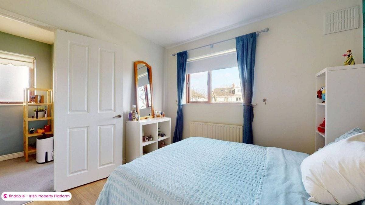 Semi-detached house for Sale in Beaumont, Dublin 9