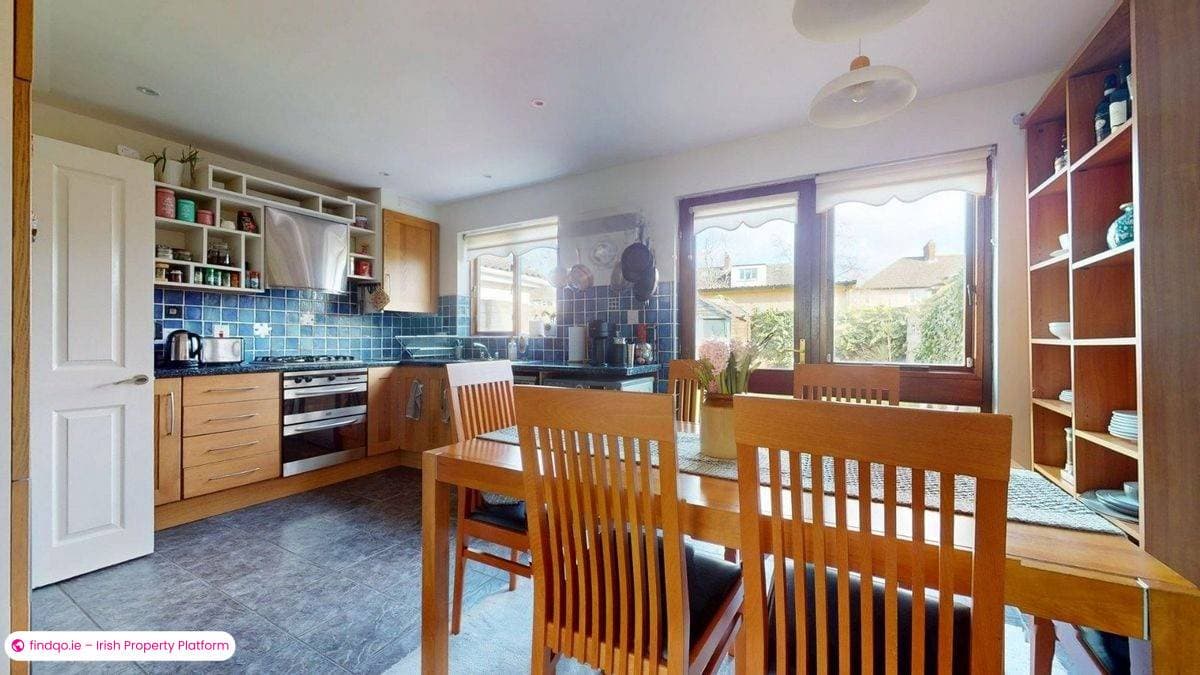 Semi-detached house for Sale in Beaumont, Dublin 9