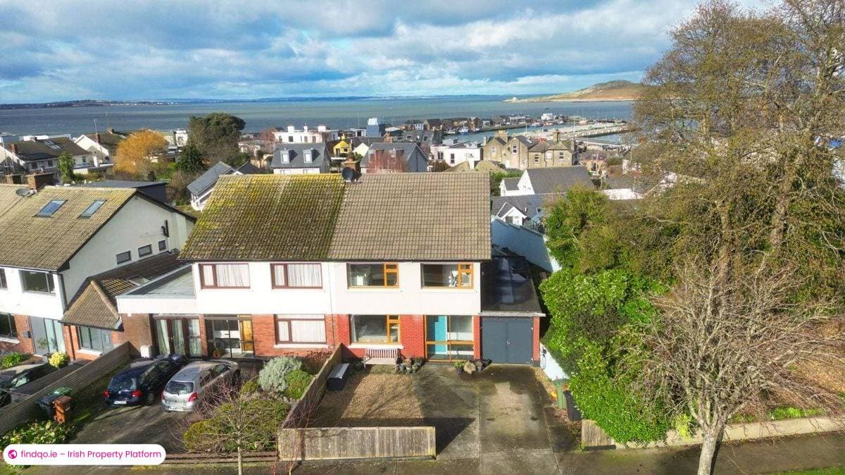 Semi-detached house for Sale in Howth, Dublin 13