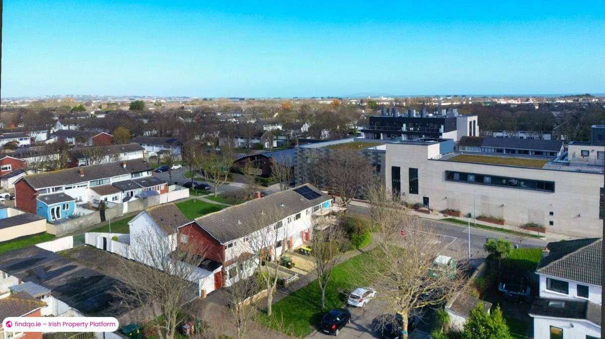 End of terrace house for Sale in Sutton, Dublin 13