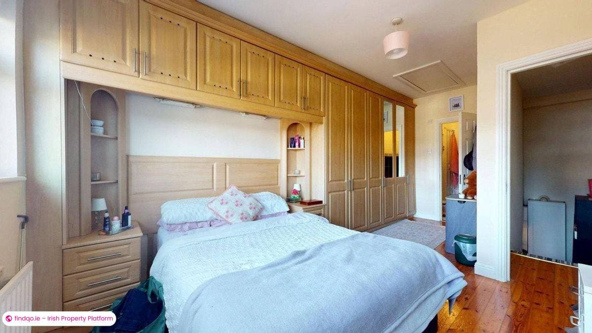 End of terrace house for Sale in Sutton, Dublin 13