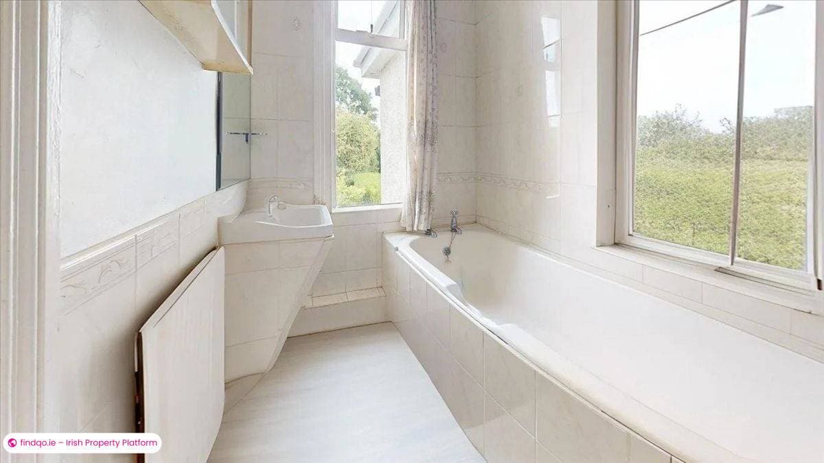 Detached house for Sale in Sutton, Dublin 13