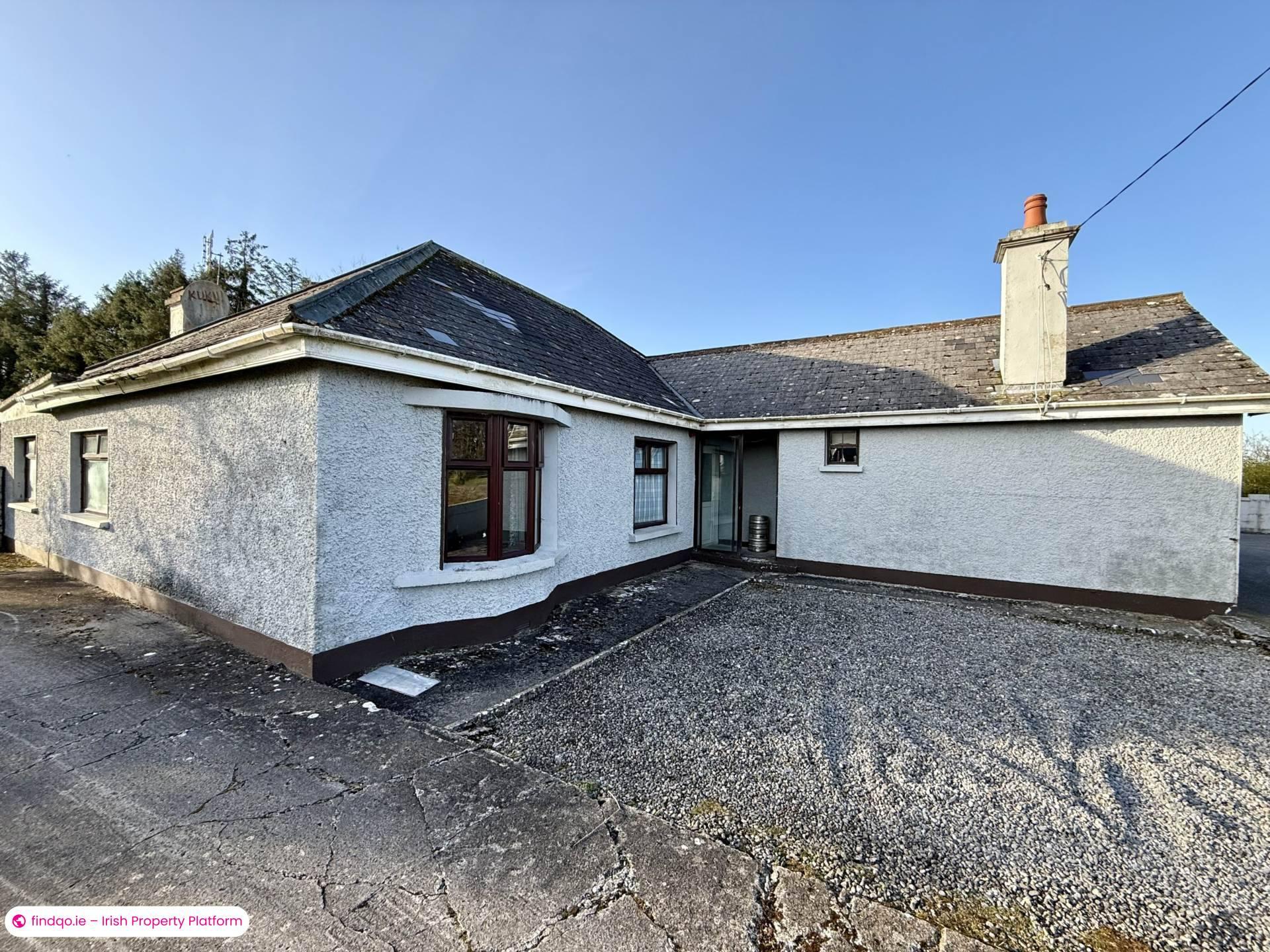 Semi-detached house for Sale in Dunmore, Galway