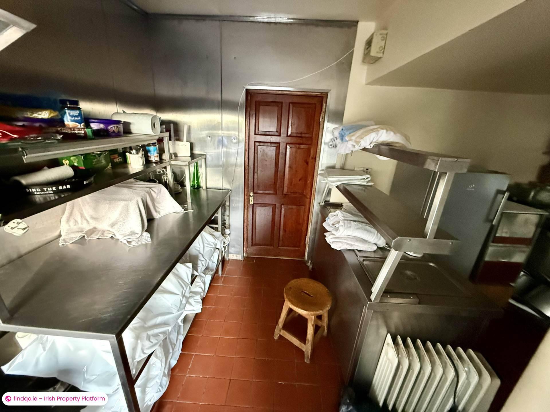 Semi-detached house for Sale in Dunmore, Galway