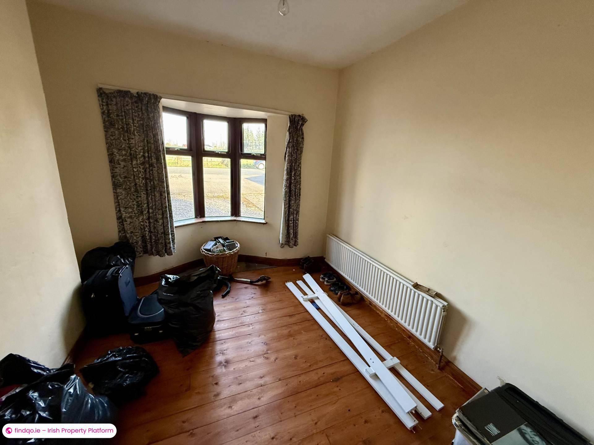 Semi-detached house for Sale in Dunmore, Galway