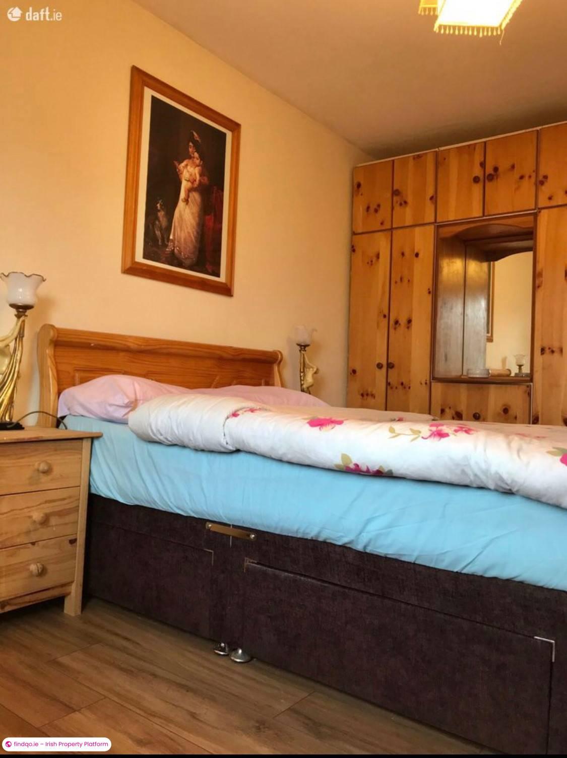 3 Bedroom House for Rent in Ballybane, Galway, H91 FR9F