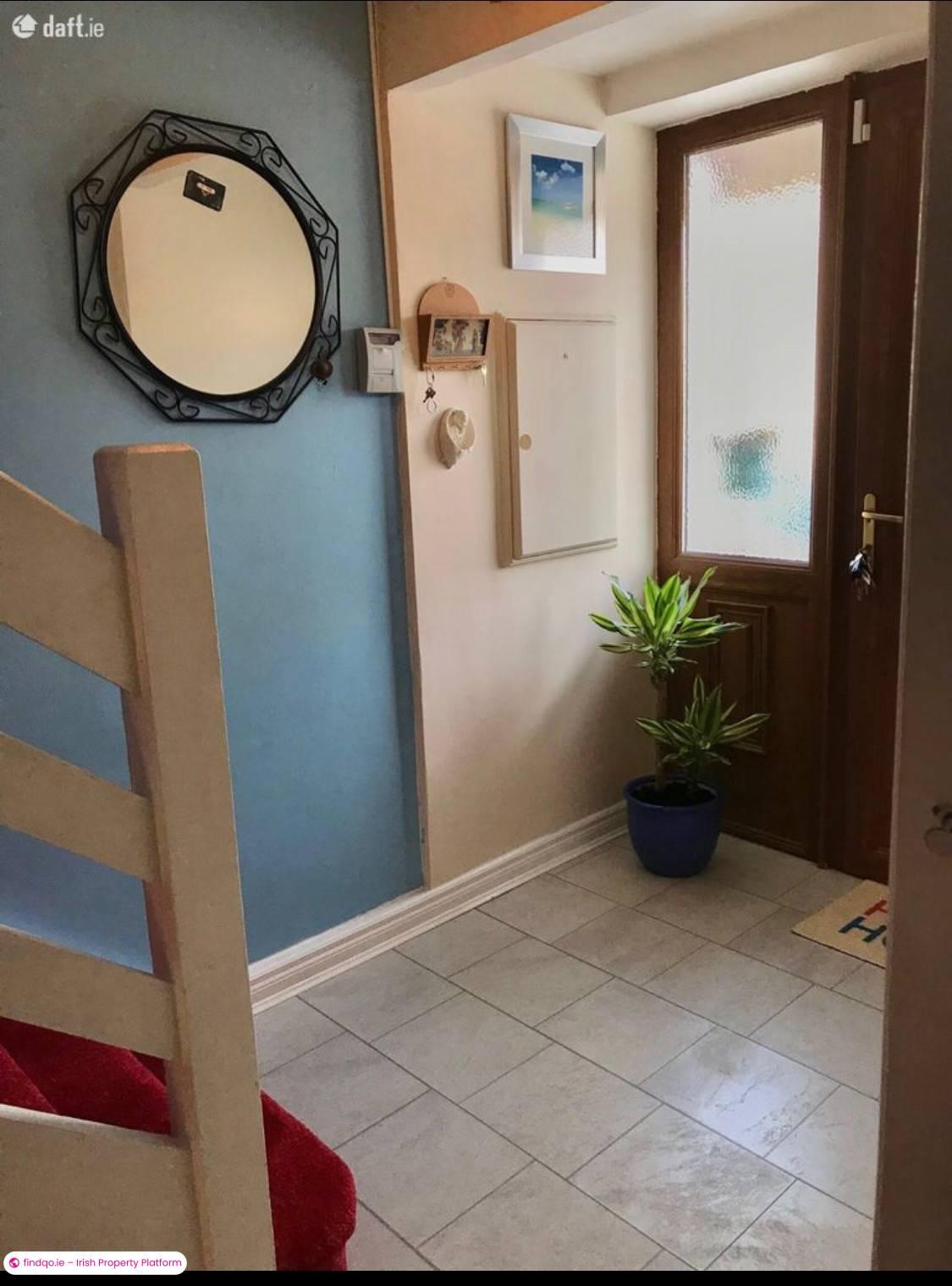 3 Bedroom House for Rent in Ballybane, Galway, H91 FR9F