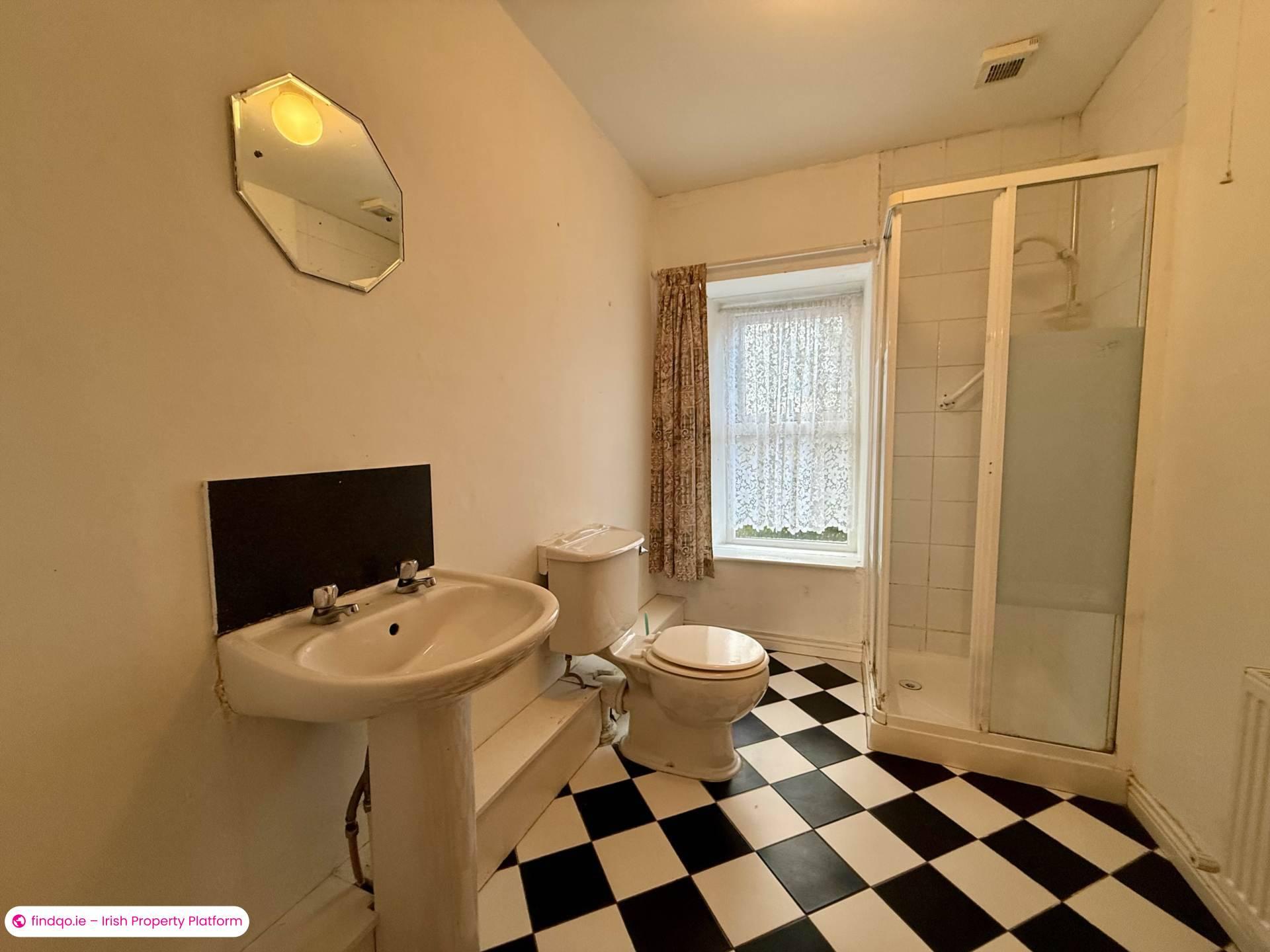 End of terrace house for Sale in Dunmore, Galway