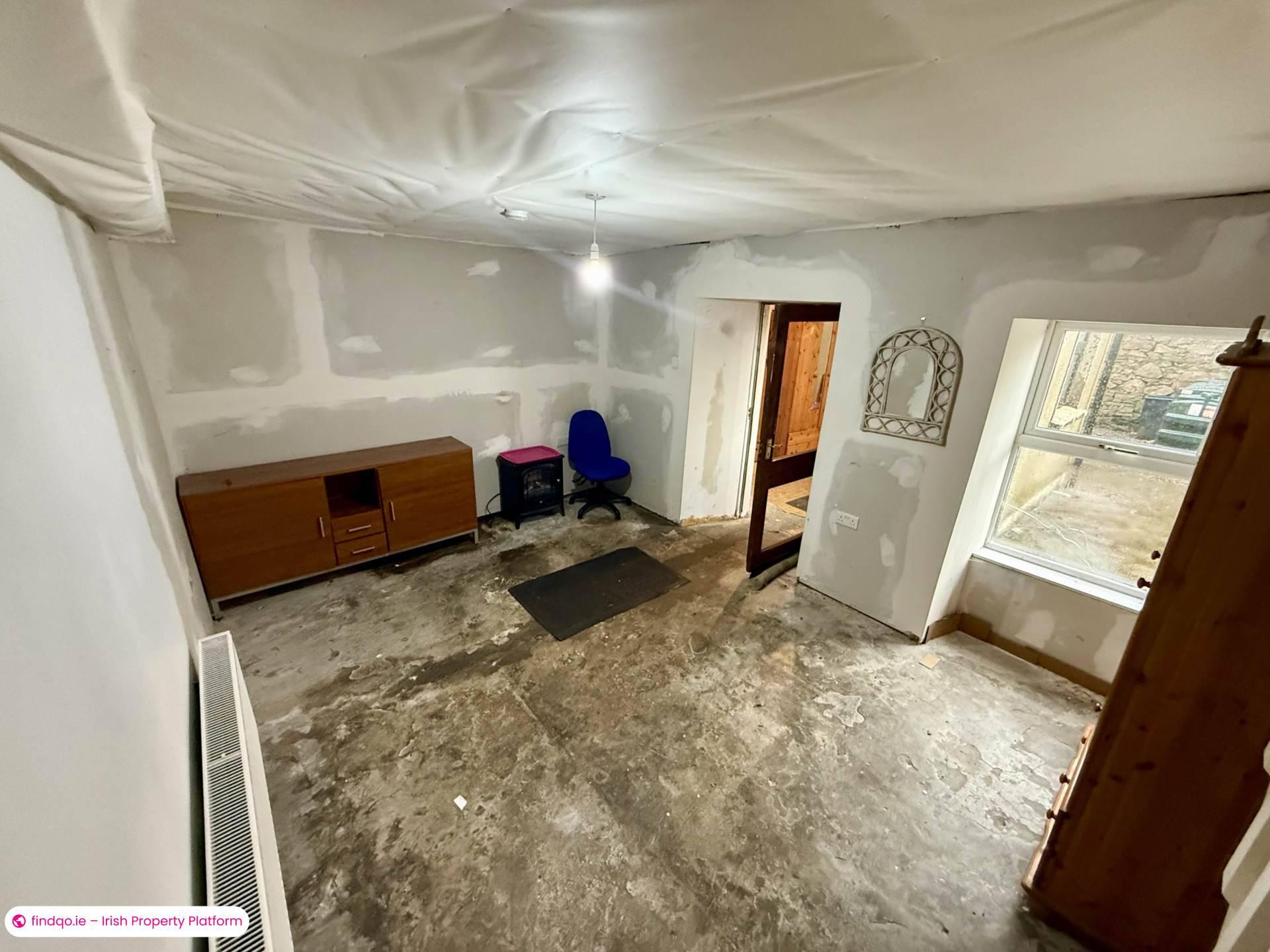 End of terrace house for Sale in Dunmore, Galway