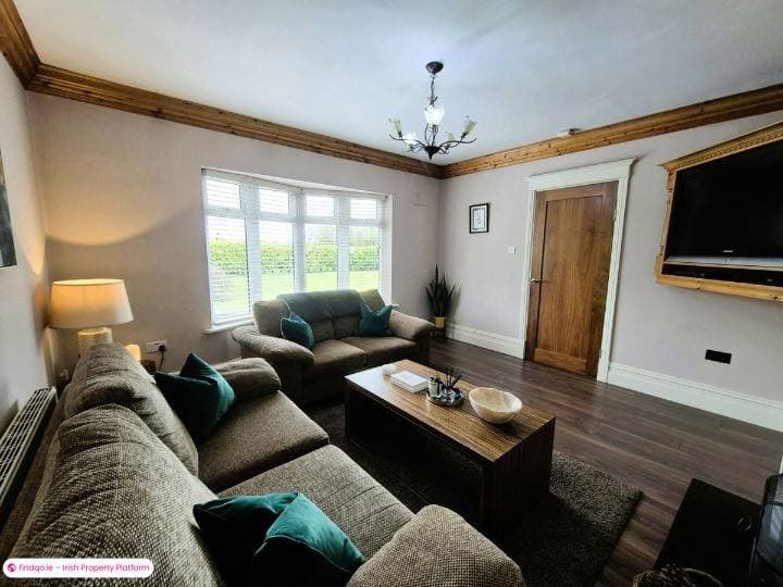 Bungalow for Sale in Rhode, Offaly