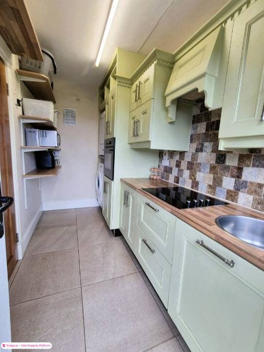 Bungalow for Sale in Rhode, Offaly