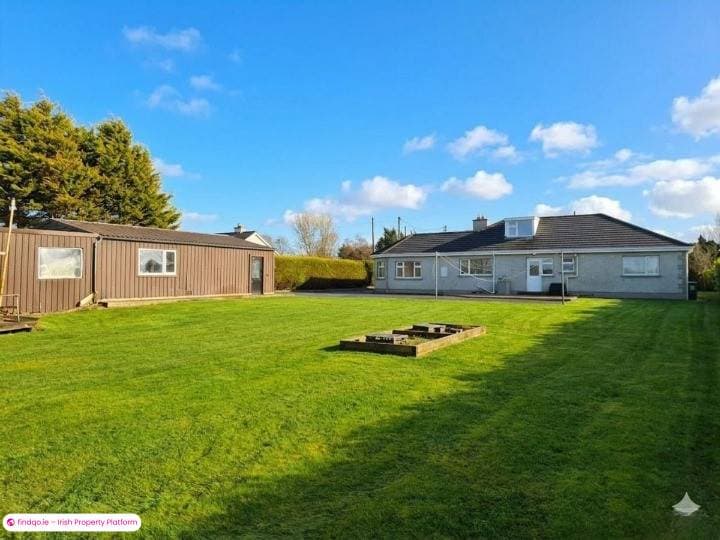 Bungalow for Sale in Rhode, Offaly