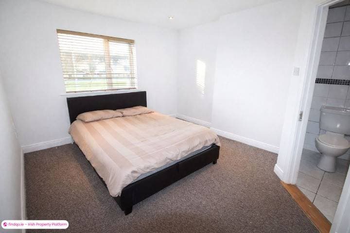 Semi-detached house for Sale in Riverchapel, Wexford