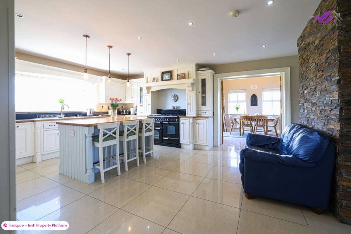 Detached house for Sale in Lisryan, Longford