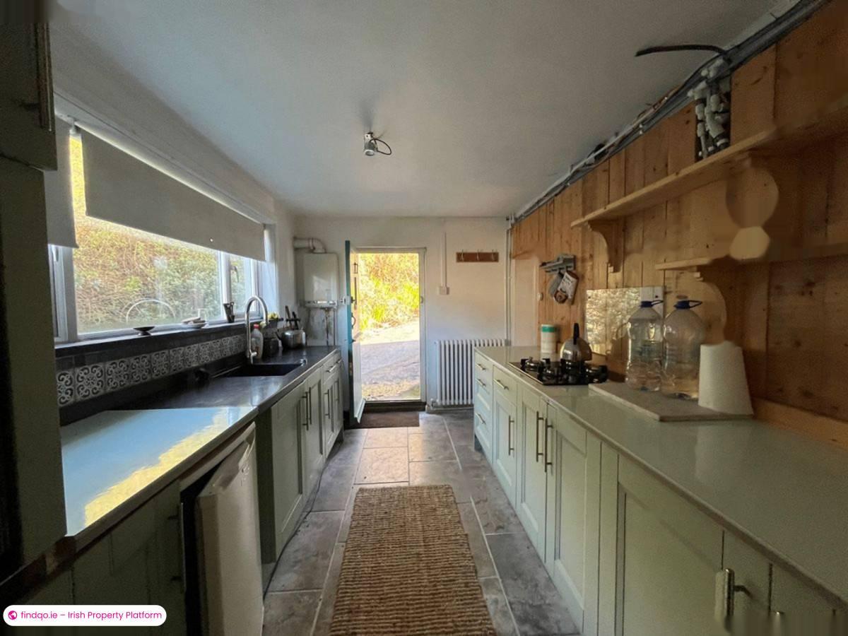 Detached house for Sale in Goleen, Cork