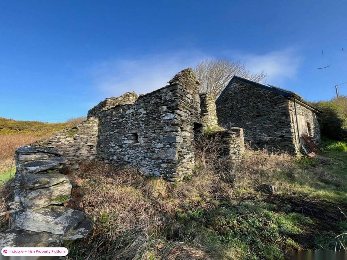 Detached house for Sale in Goleen, Cork