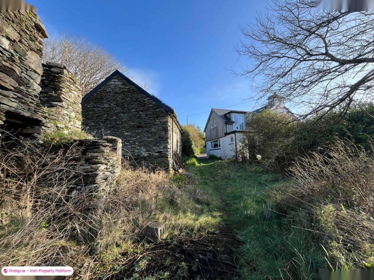 Detached house for Sale in Goleen, Cork